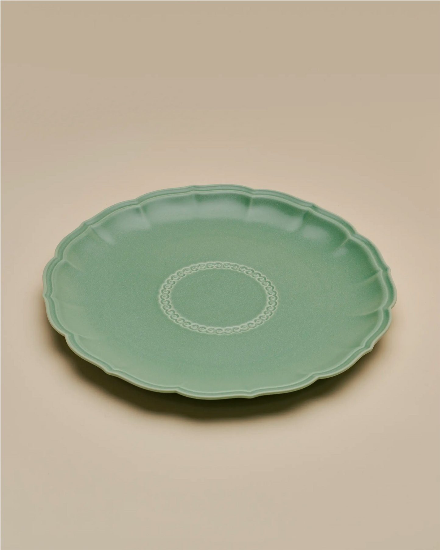 Lotus plate (28cm)